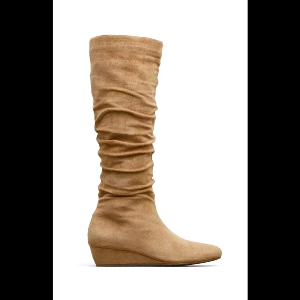 NWOT Kenneth Cole Reaction Slip on wedge Boots